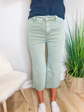 Load image into Gallery viewer, Wrenley Frayed Pants | Olive
