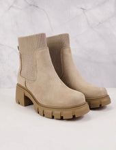 Load image into Gallery viewer, Jess Chelsea Boots | Taupe
